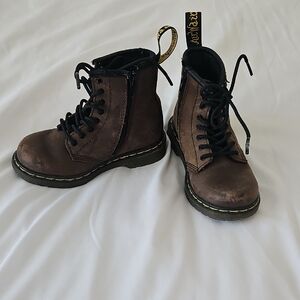 Dr. Martens Kids Brown Lace-Up Leather Boots with Black Laces